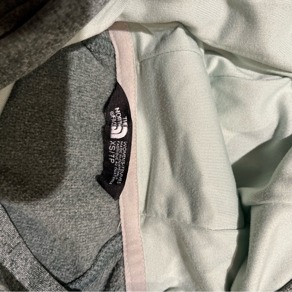 Womens The North Face pullover sweater - Picture 4 of 4